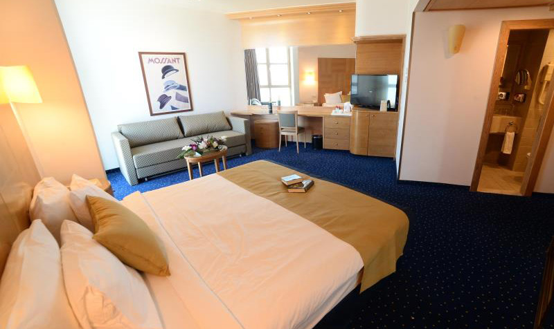 deluxe  room  sea view, Herbert Samuel Hod Hotel , Мертвое море, Израиль